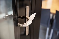 materialise door photo 03  Hands-free 3D-printed door opener of Materialise